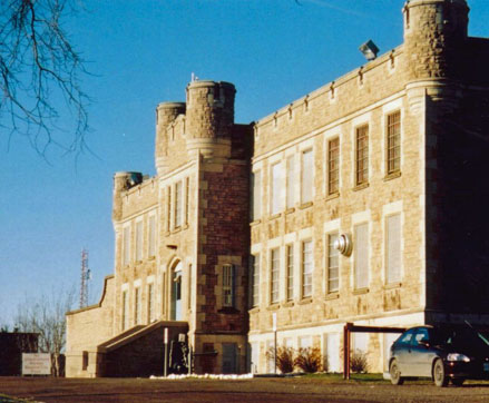 A Toronto lawyer claims two of his clients at the jail in Thunder Bay were denied their pyschiatric meds. (Photo: Kevin Carlson)